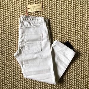 *NEW* CURRENT/ELLIOTT Boyfriend Jeans